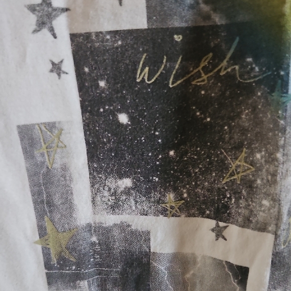 White Graphic Tee with Rainbow and Star Design - Picture 7 of 8